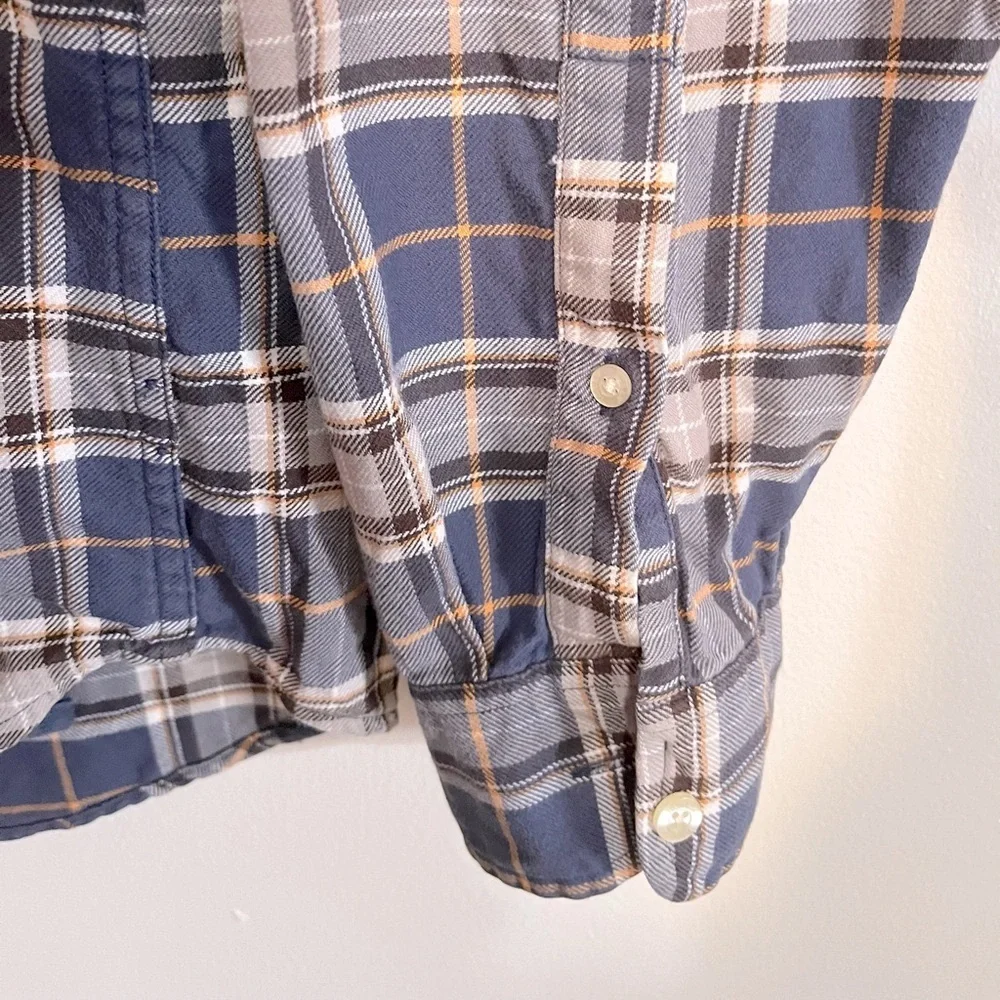 J. Crew Men’s Cotton Plaid Button Down Long Sleeved Shirt Blue/White Size Large